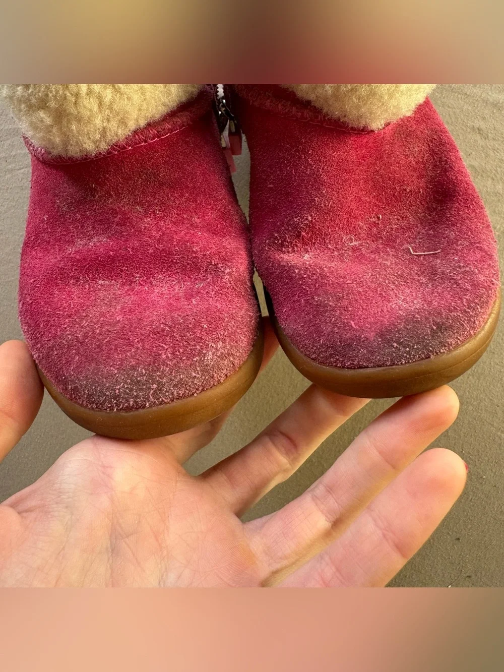UGG 10 overall